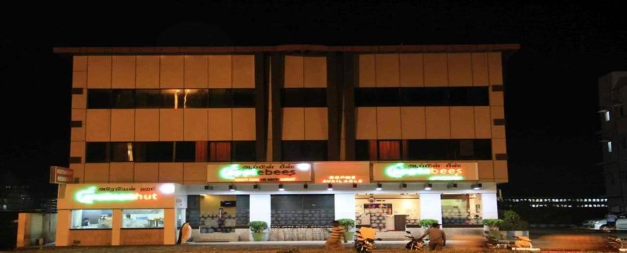 Fabhotel Smack Residency Chennai Bagian luar foto